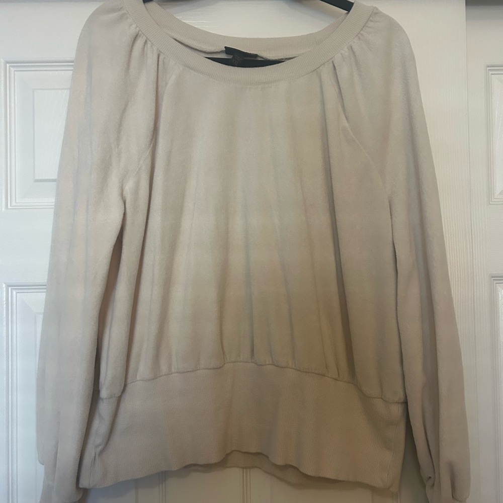 Shyanne Cream Women's Sweatshirt